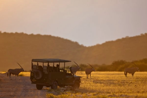 2 days Tanzania safari - Tourist car in Tarangire National Park